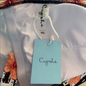 CUPSHE Deep V Strappy Back One Piece Swimsuit XXL